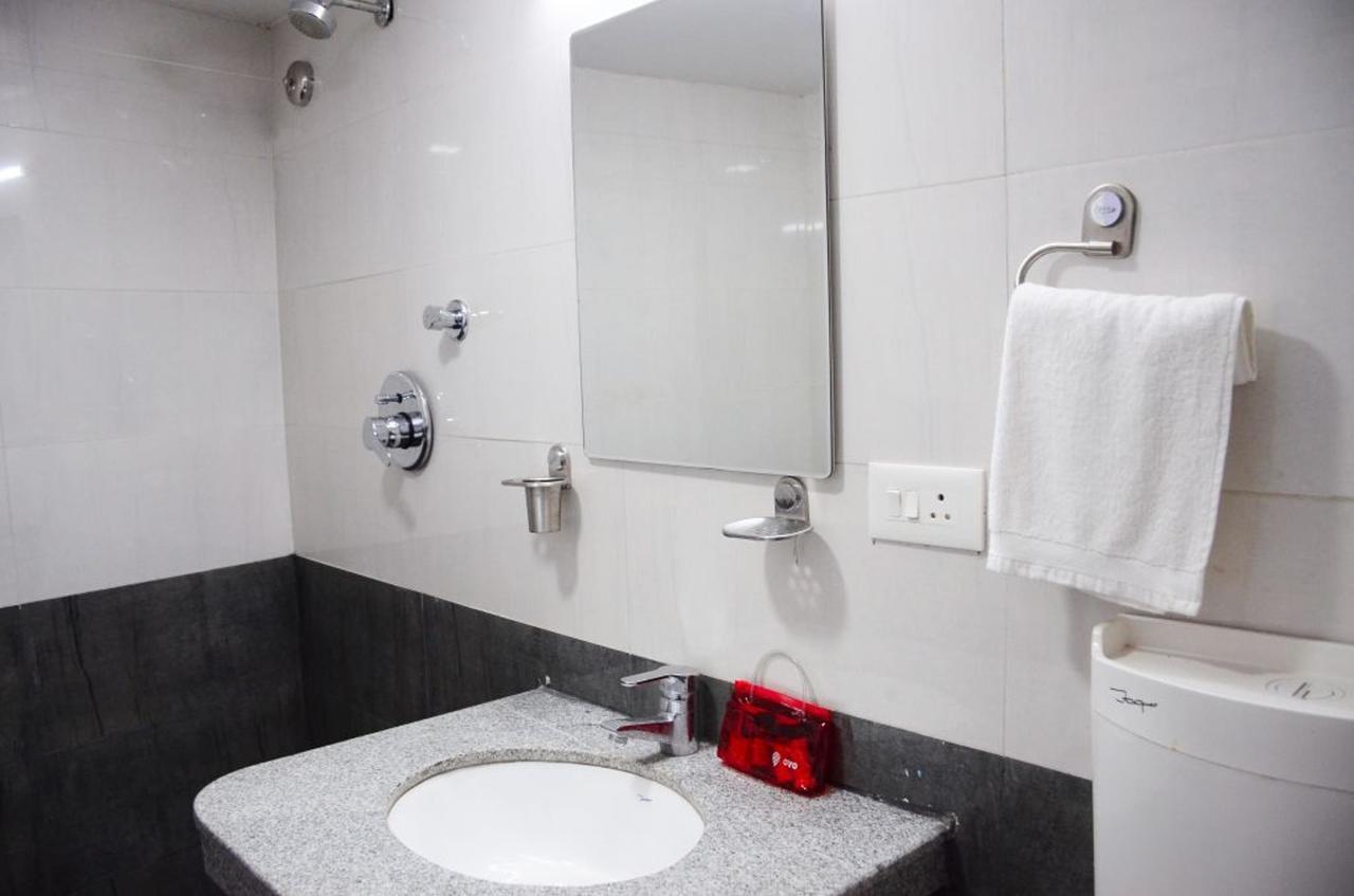 Oyo 6429 Hotel Pearl بونة المظهر الخارجي الصورة